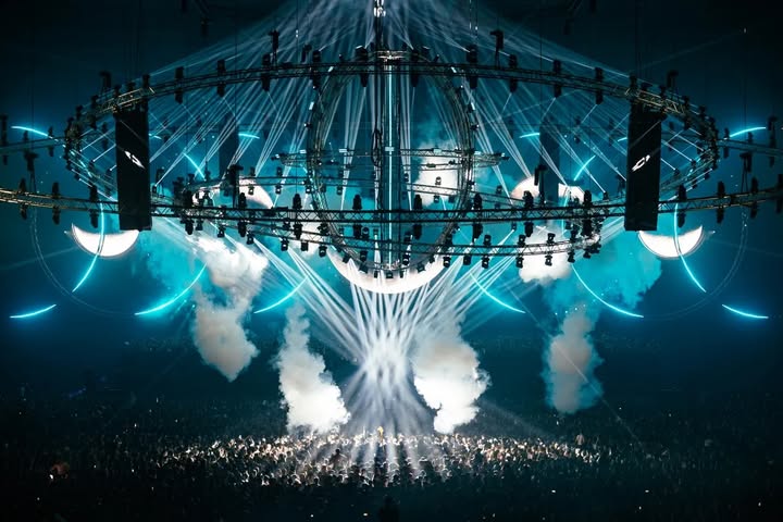 178 ACME Pixel Line IP in de rig van Nacht Wacht in het GelreDome